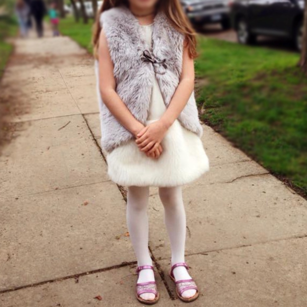 RH Baby&Child Grey Faux Fur Vest -  7-8yrs